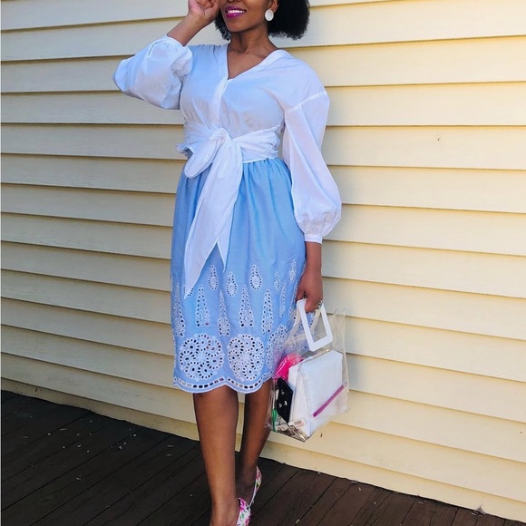H&M Dresses & Skirts - White and Blue Embroidered Skirt